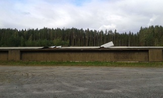 Rauli-mysky vieraili radalla 27.08.2016 aiheuttaen peltikattovaurion 150 m radalle.